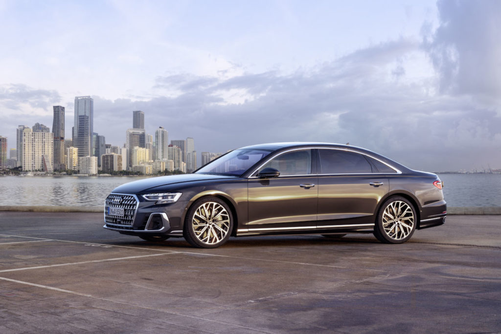 Nuevo Audi A8: una berlina de lujo para conducir y dejarse llevar