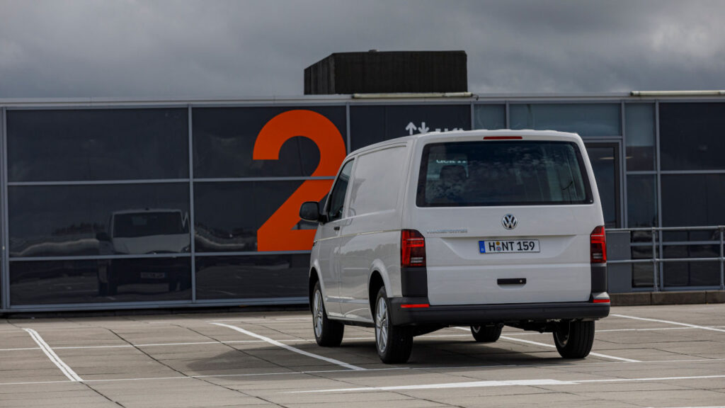 Damos un pequeño vistazo a la séptima generación del Volkswagen Transporter