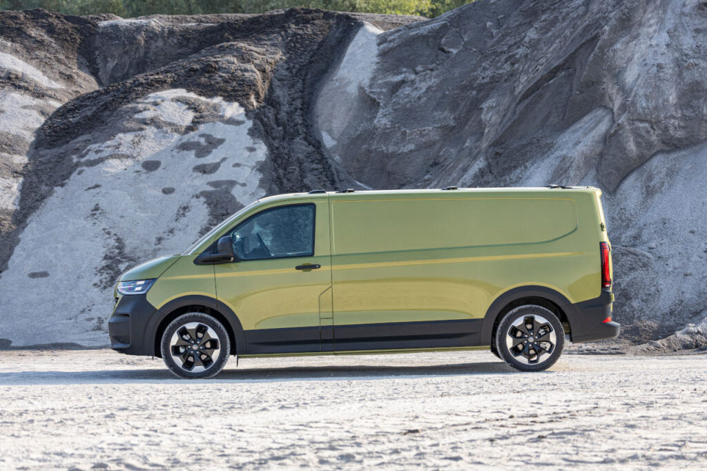 Los nuevos Volkswagen Transporter y Caravelle son mejores que nunca para el transporte de mercancías y pasajeros