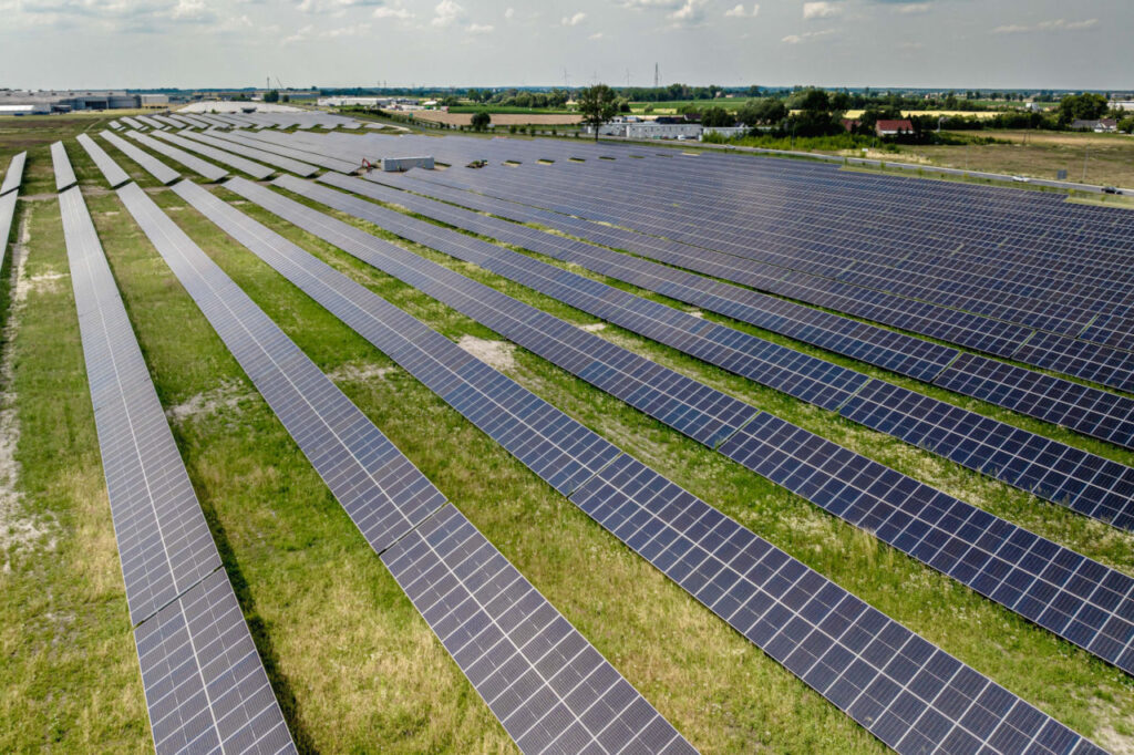 Una fábrica de Volkswagen funciona 24 horas con energía solar